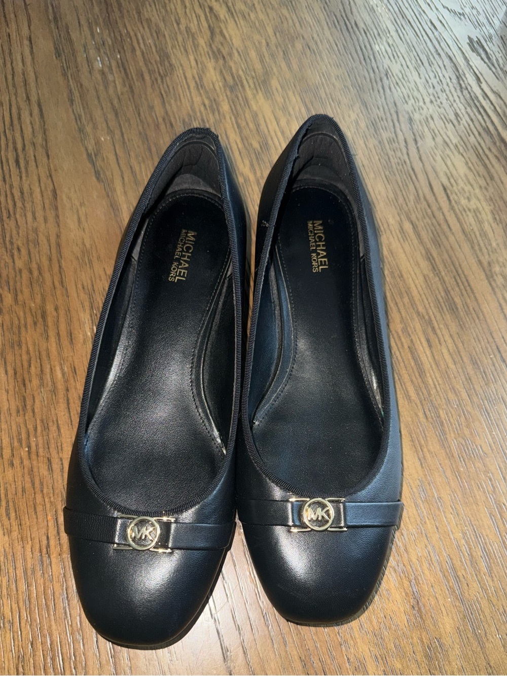 MICHAEL Michael Kors Mindy Flex Black Leather Low Block Heel Pumps 8M